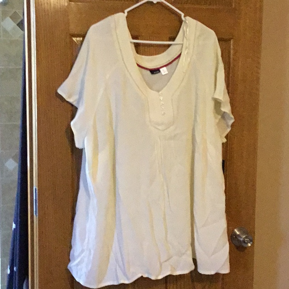Basic Editions Size 3X s blouse top cream